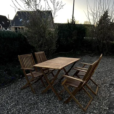 Geraeumiges Haus Mit Sauna & Terrasse, Golf & Messe 펜션