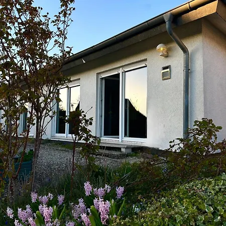 Geraeumiges Haus Mit Sauna & Terrasse, Golf & Messe بيت للعطل *